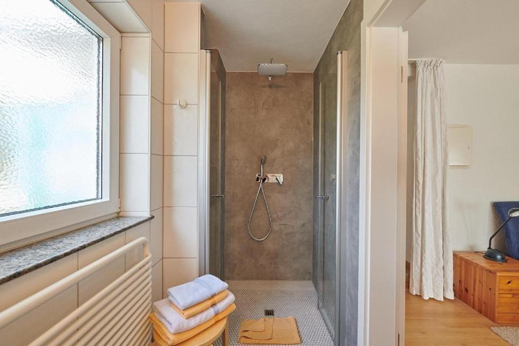 Gaestehaus Schiff Меерсбург Стая снимка